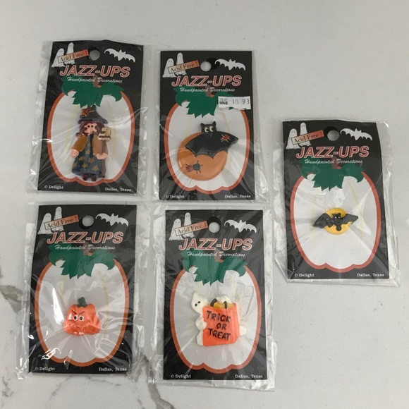 Hand painted Jazz up Halloween Craft Embellishments 5 Pieces - Picture 1 of 8